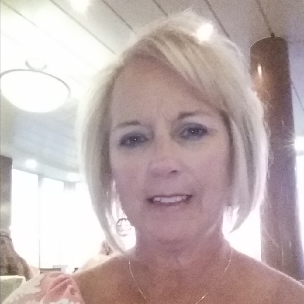 Meet your Posher, Robin